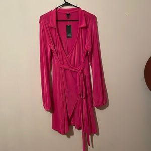 Balloon sleeve wrap dress